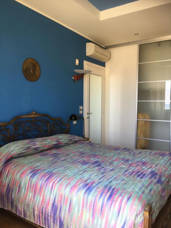 Appartamento Fronte Mare ริมินี ภายนอก รูปภาพ