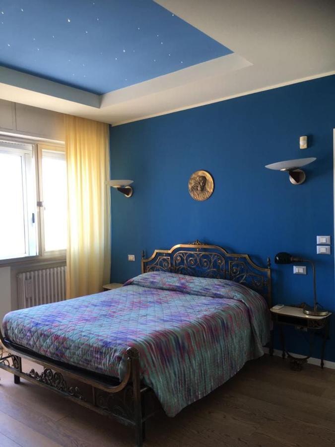 Appartamento Fronte Mare ริมินี ภายนอก รูปภาพ
